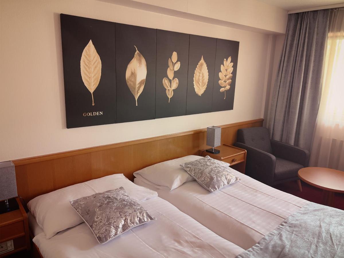 Hotel Des Trois Rois Le Locle Εξωτερικό φωτογραφία