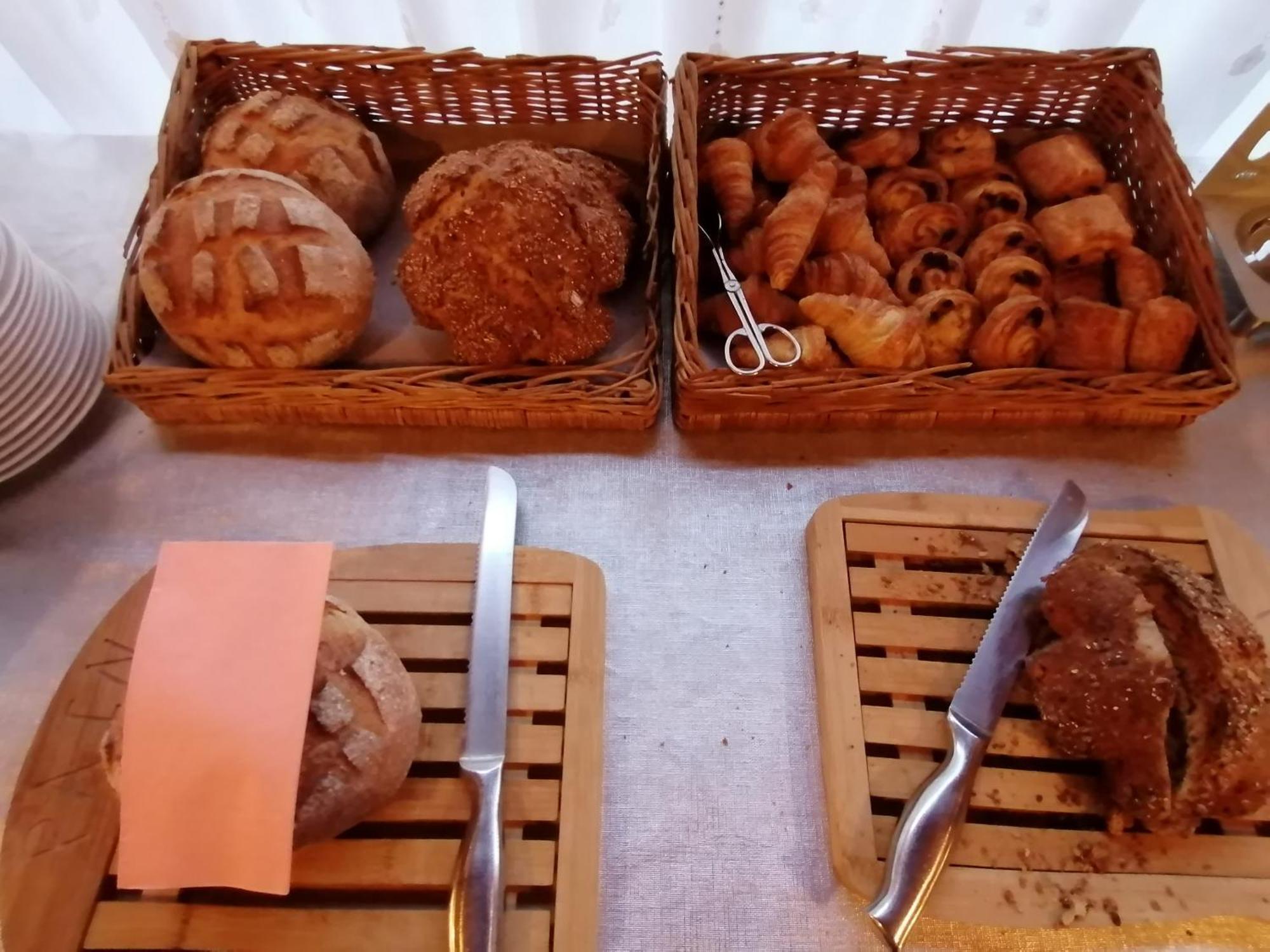 Hotel Des Trois Rois Le Locle Εξωτερικό φωτογραφία