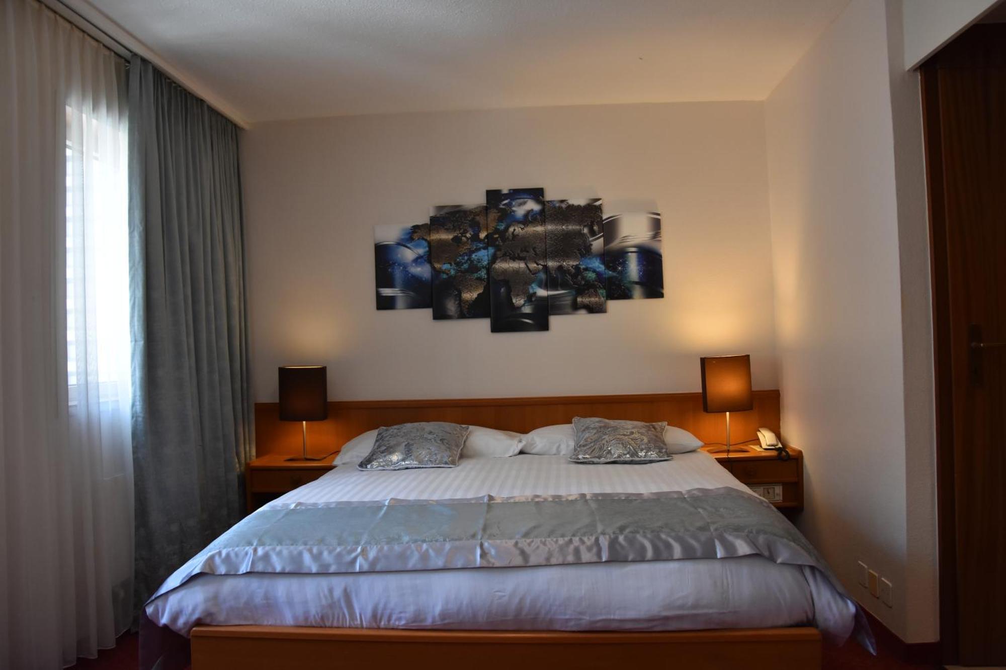 Hotel Des Trois Rois Le Locle Εξωτερικό φωτογραφία