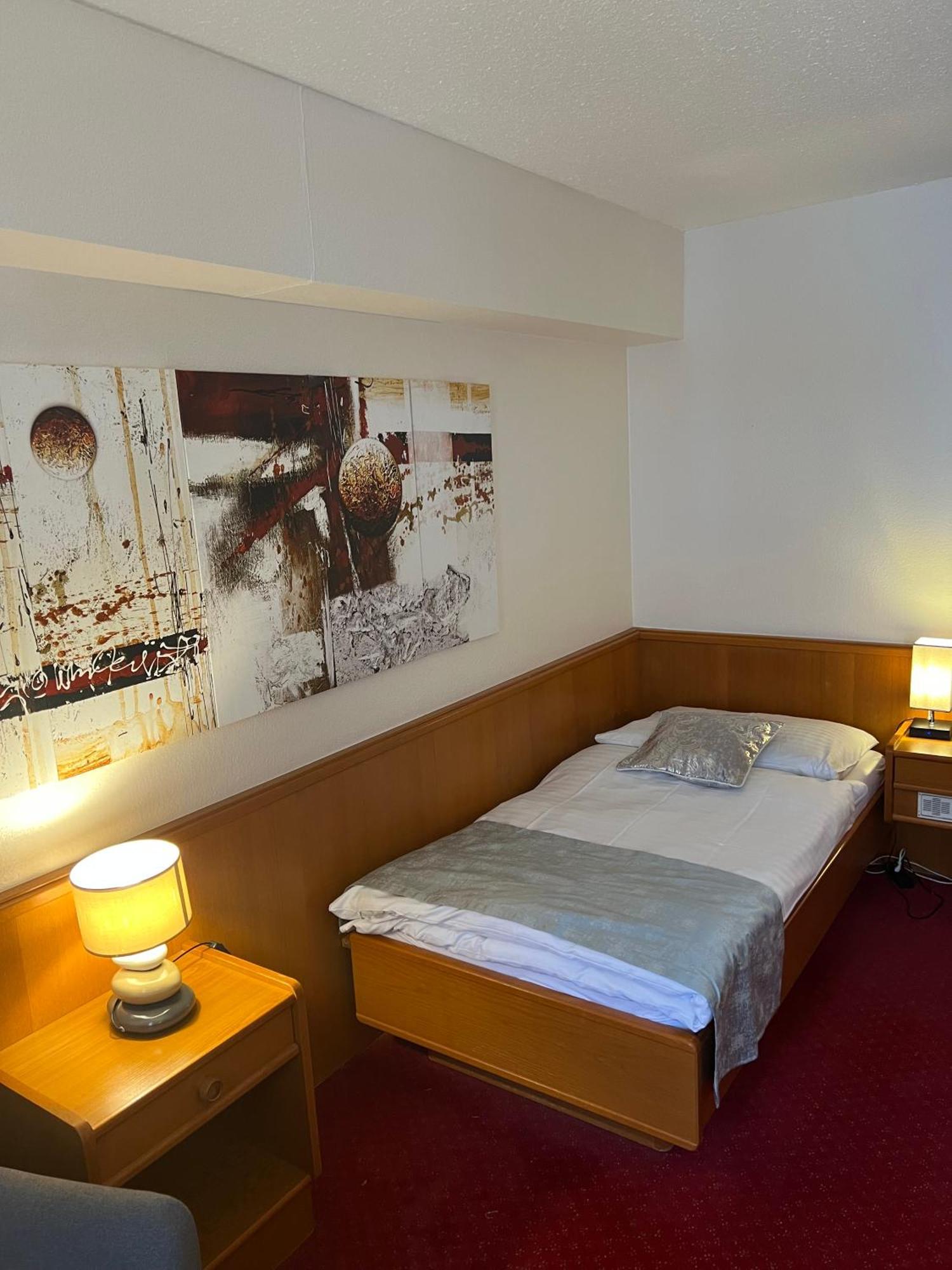 Hotel Des Trois Rois Le Locle Εξωτερικό φωτογραφία