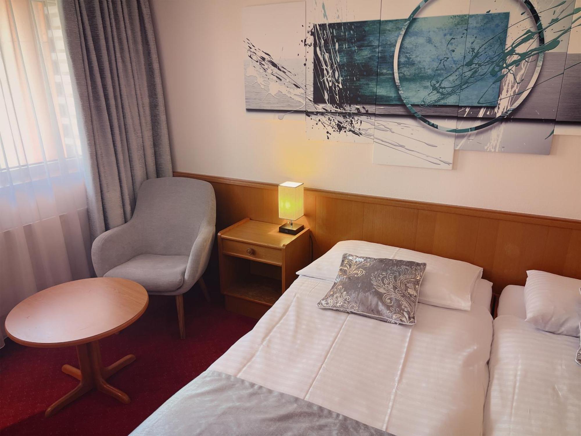 Hotel Des Trois Rois Le Locle Εξωτερικό φωτογραφία