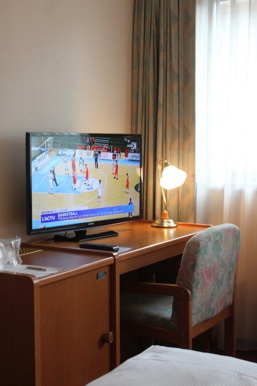Hotel Des Trois Rois Le Locle Εξωτερικό φωτογραφία